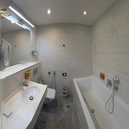 Hotel Grand-2